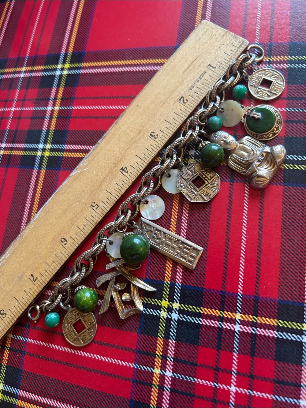 Vintage Signed ART Charm Bracelet Gold Tone Green Lucite Asian Chunky Faux Jade - Picture 5 of 10